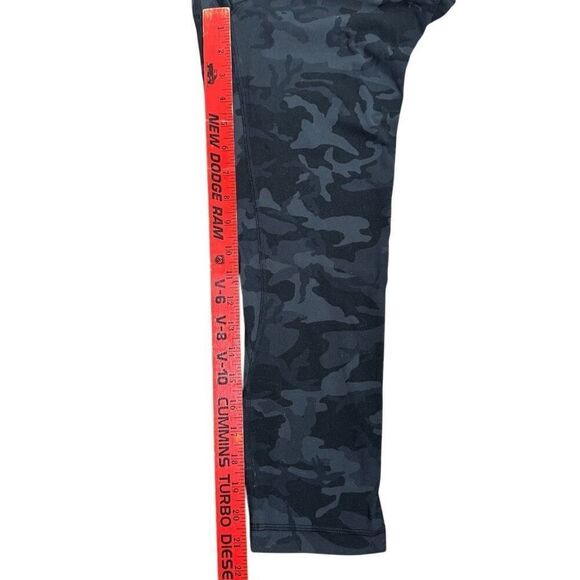 Lululemon Align Crop 21" Incognito Camo Multi Grey Women’s Size 6 - Picture 5 of 12